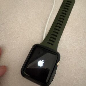 Apple Watch AS IS Powers On Unknown Model Untested